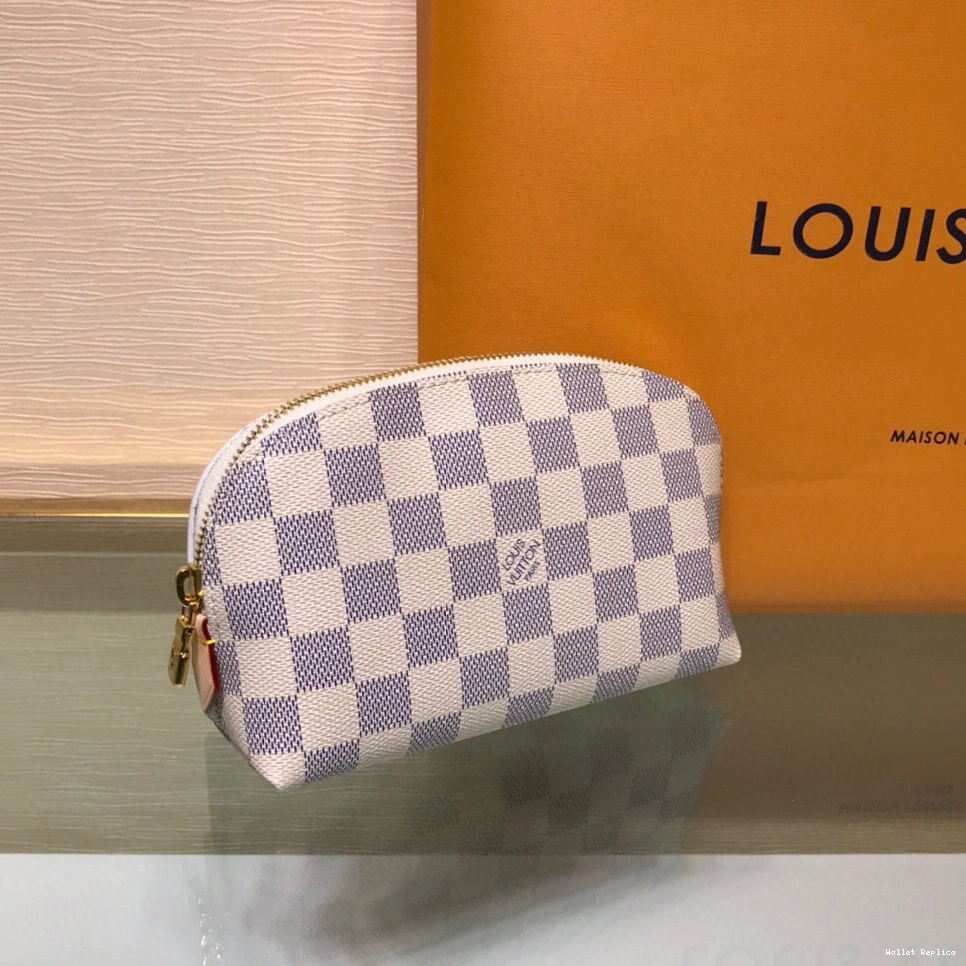 Affordable LOUIS VUITTON POUCH COSMETIC 0721